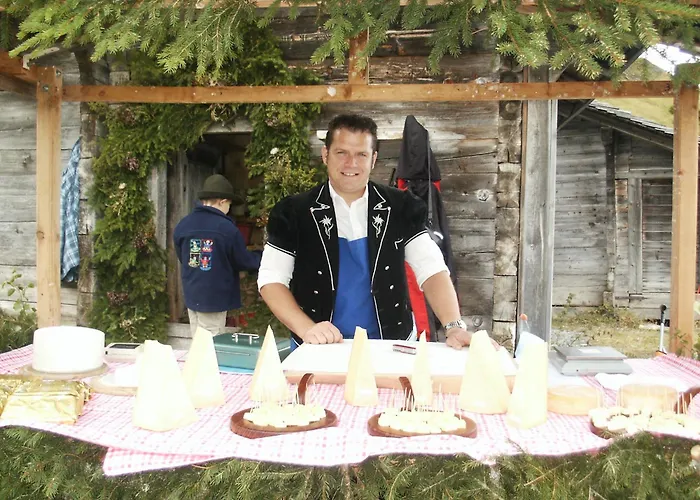 Ξενοδοχείο Bluemlisalp 2*