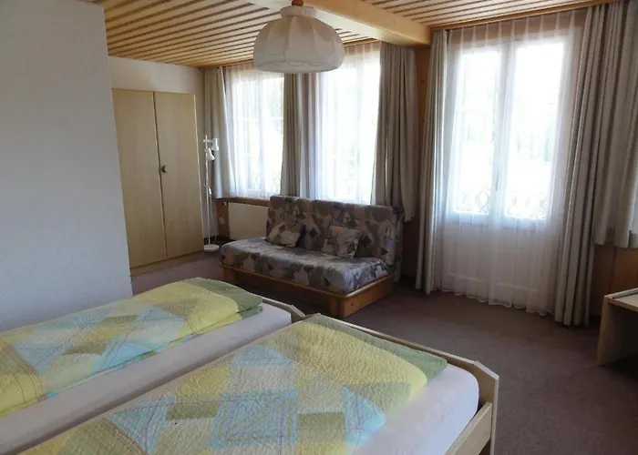 Hotel Bluemlisalp 2*